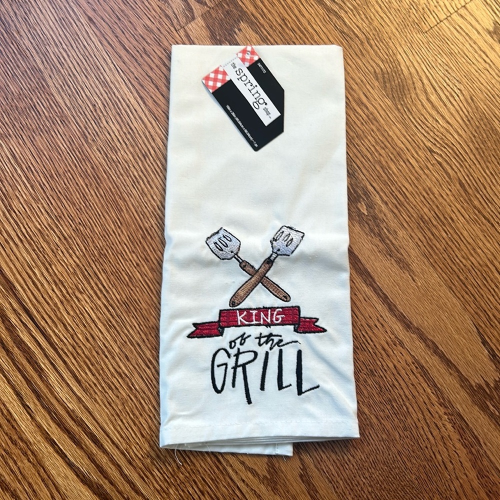 “King of the Grill” Dish Towel